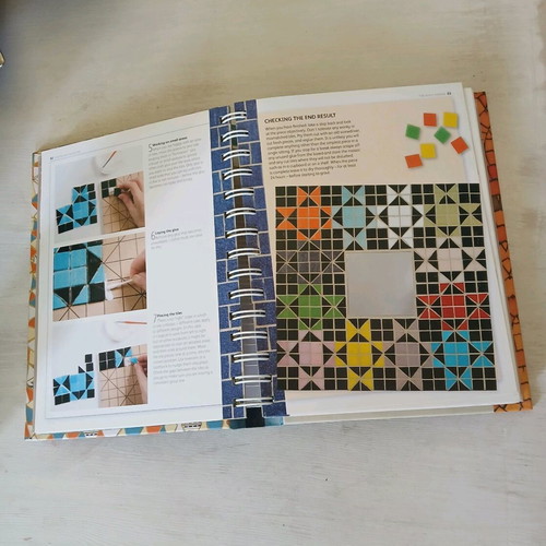 Mosaic Artist's Technique Bible like new, English