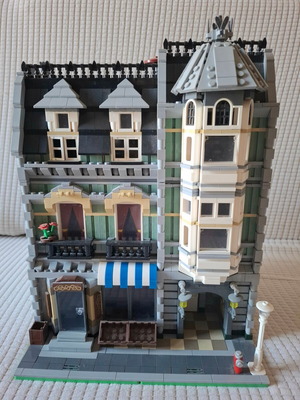 Green Grocer Creator Modular MOC building like new