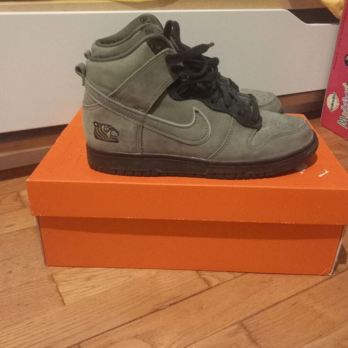 Nike Dunk x Sooulgoods collectible sneakers like new, size 38.5