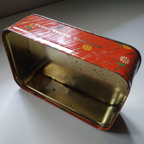 Papadopoulou Frutacrem biscuits used rare metal tin