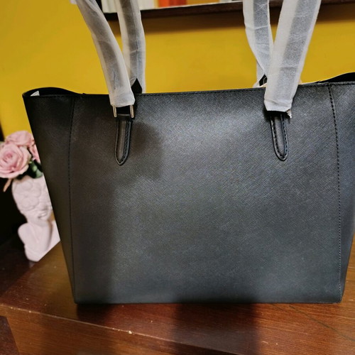 Τσάντα Michael Kors Charlotte 3 σε 1 καινούργια, μαύρη με χρυσαφί λεπτομέρειες
