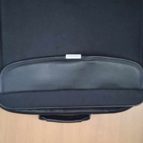 Τσάντα laptop μεταχειρισμένη, μαύρη σε άριστη κατάσταση