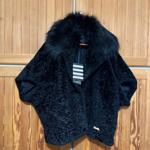 Lynne fur new, black, with tags