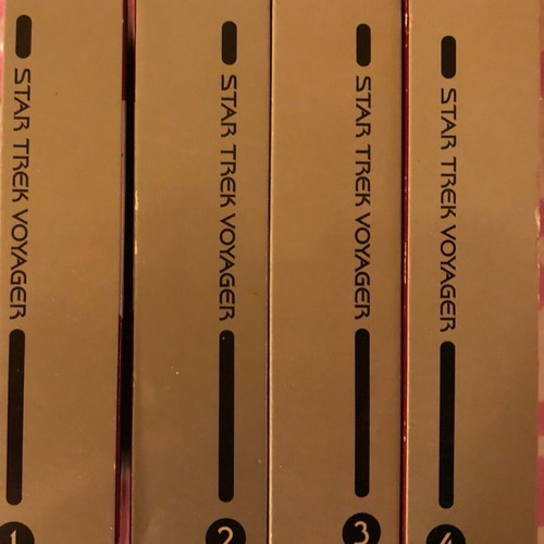 Star Trek Voyager DVDs used, missing 2 discs