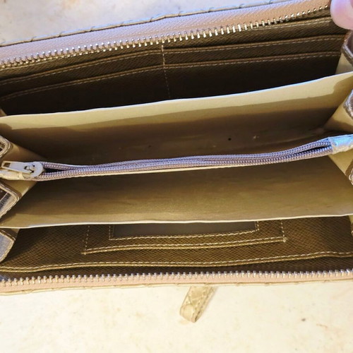 Women's wallet gold like new, high quality