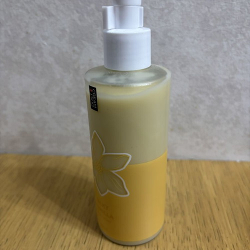 Silky Vanilla Body Lotion new, 200ml, natural ingredients