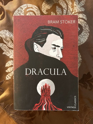 Dracula by Bram Stoker vintage classic, like new