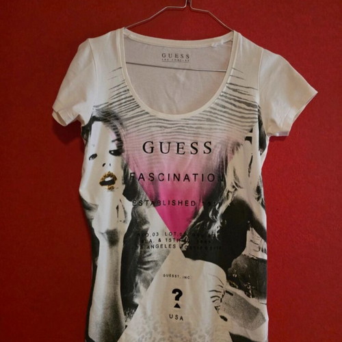 Top with Guess print like new, size S