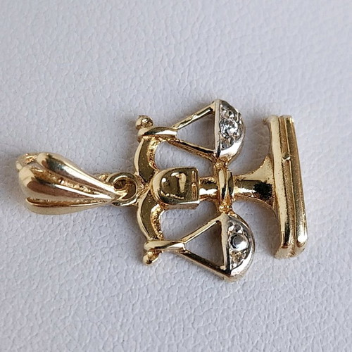 Gold zodiac pendant Libra used 14K 15mm