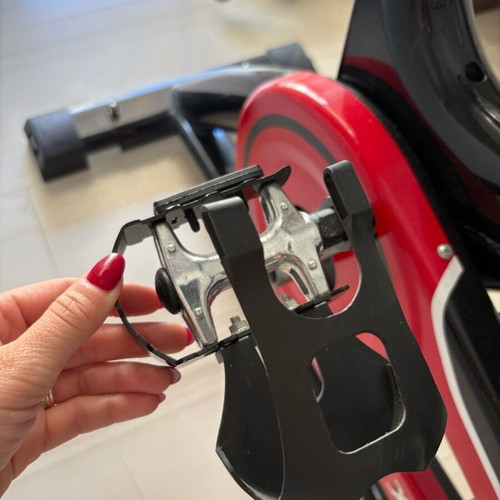 Exercise bike new, spinning