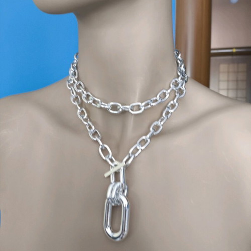 Double necklace new silver with geometric clasp