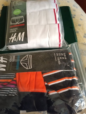 H&M men's underwear new, size medium, set of 6 pieces