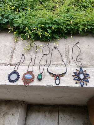 Κοσμήματα Μακραμέ σαν καινούργια, πολύχρωμα χειροποίητα