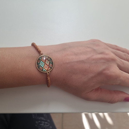 Colorful bracelet like new, ideal for gift