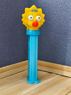 Maggie Simpson PEZ Dispenser like new