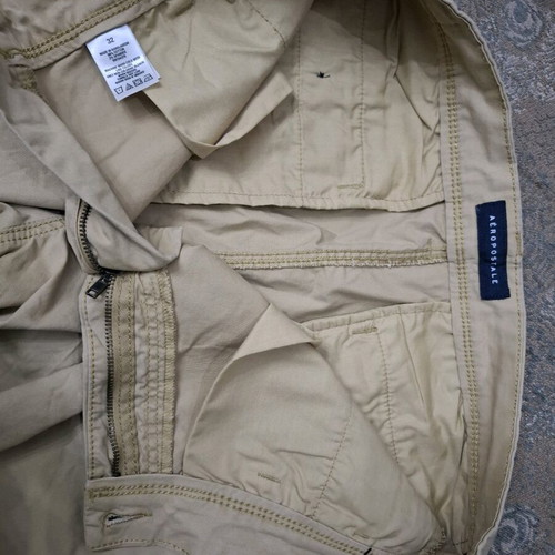 Aeropostale bermuda shorts like new, size M, beige