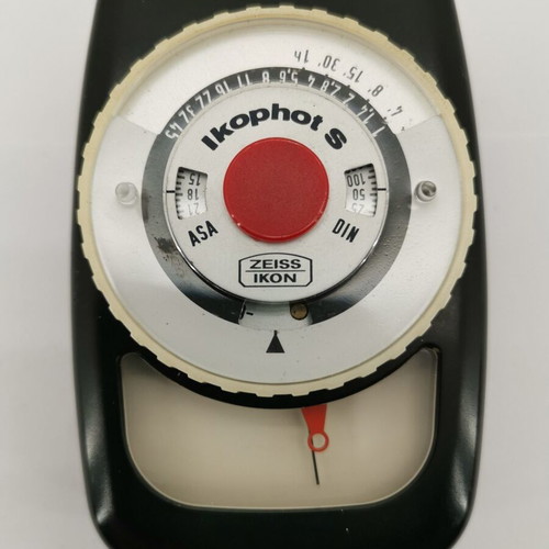 Ikophot S light meter used