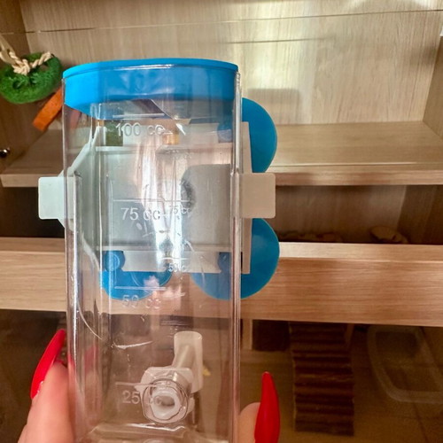 Hamster maisonette like new, wooden with toys