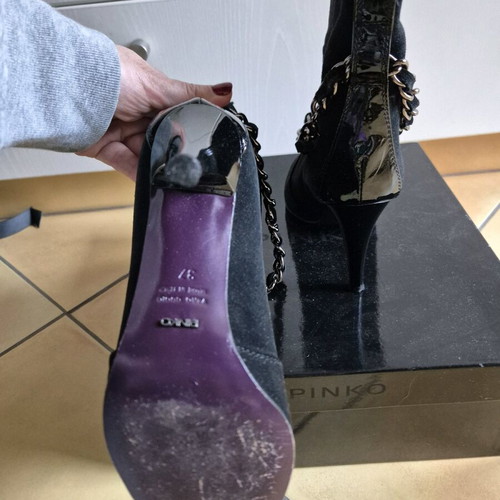 Pinko Women's High Ankle Boot like new, suede, black, size 37