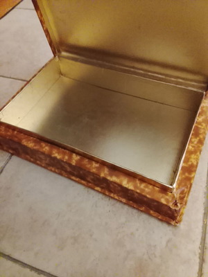 Vintage luxury packaging box Renaissance portrait used