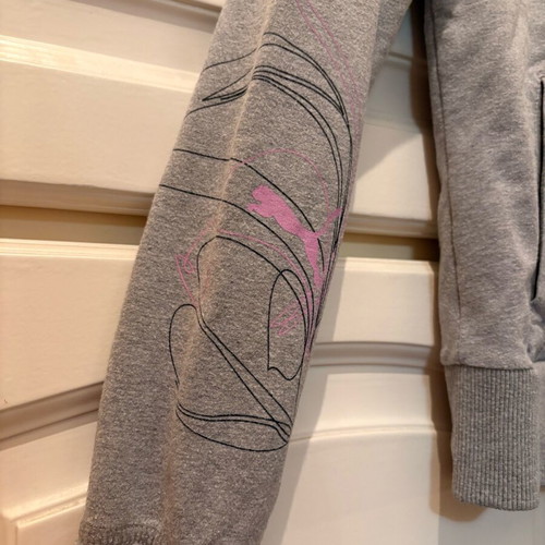 Puma grey hoodie with purple details like new, size S