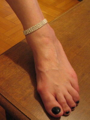 Elastic anklet with three rows of rhinestones new