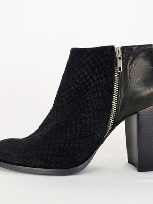 H&M Δερμάτινα Μποτάκια Με Ψηλό Τακούνι Κατάσταση Σαν Καινούργια, Μαύρα, Μέγεθος 41