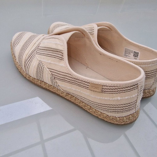 TOMS espadrilles σαν καινούργια, μέγεθος 39, νέα συλλογή