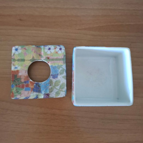 Ceramic ashtray Art Trencadis Barcelona like new