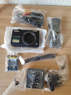 Nikon Coolpix S6200 компактен фотоапарат с 16MP и 10x оптично увеличение