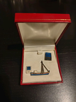 Αθήνα 2004 συλλεκτικά pins, σετ 2 σε αναμνηστική θήκη