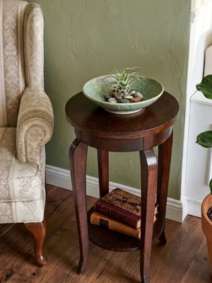 Wooden round vintage stand table like new