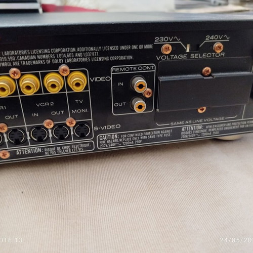 Marantz AV 500 Preamplifier like new, warm sound from the 90s