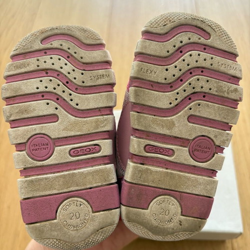 Geox baby shoes used with velcro No 20