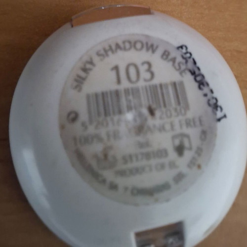 Seventeen 103 Silky Shadow Base eyeshadow new