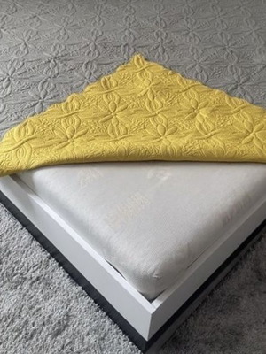 Reversible quilt like new, gray and yellow, microfiber, 200x210 cm
