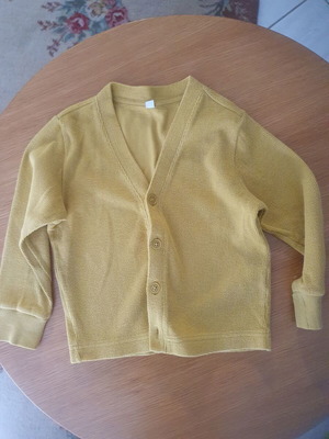 Uniqlo wool cardigan unisex 4-5 years used