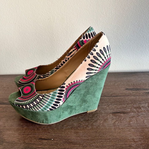 Migato platforms size 38 used, multicolor