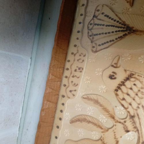 Woodcarved decorative tray like new with bird and flower designs