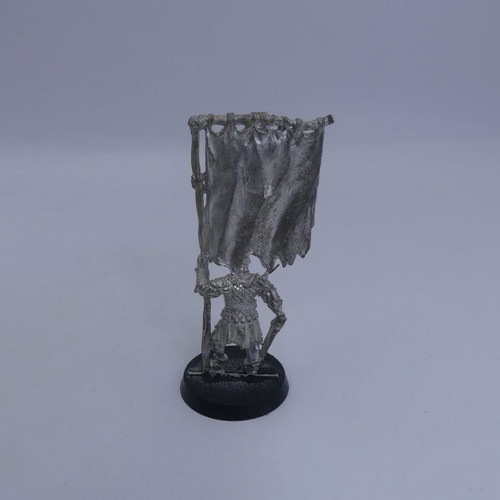 Mordor Orc Bannerman metal figure Warhammer LOTR 6 cm used