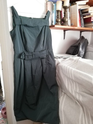 Fidele Green Dress no. 2 like new, size medium