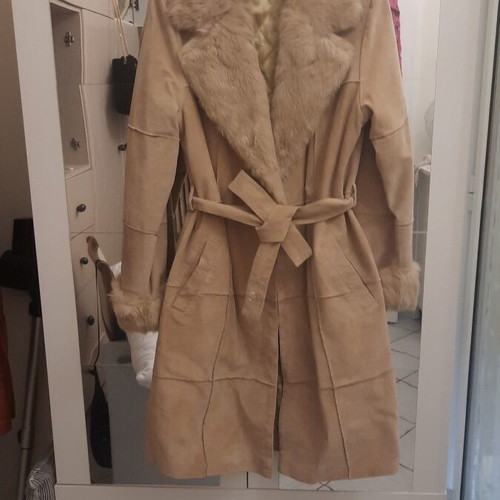 Leather suede coat with real fur trim like new, size M