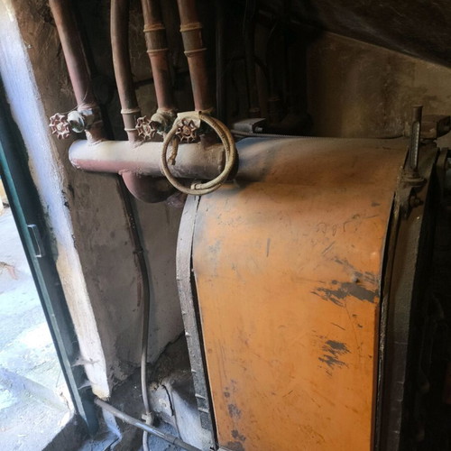Oil tank 2000 lt and oil burner used