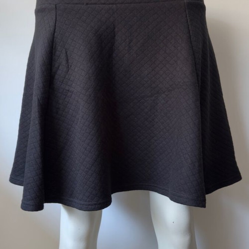 H&M Black Quilted A-Line Skirt 38 like new