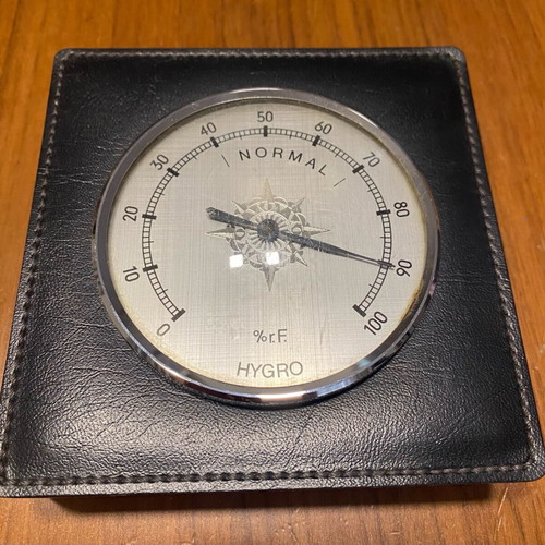 Analog hygrometer used