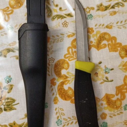 Fishing knife with belt sheath