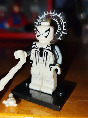Spider-Man Peter Parker (Anti-Venom Suit) σαν καινούργιο με εξαρτήματα