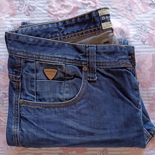 Broadway men's jeans W33 L32 blue 100% cotton like new