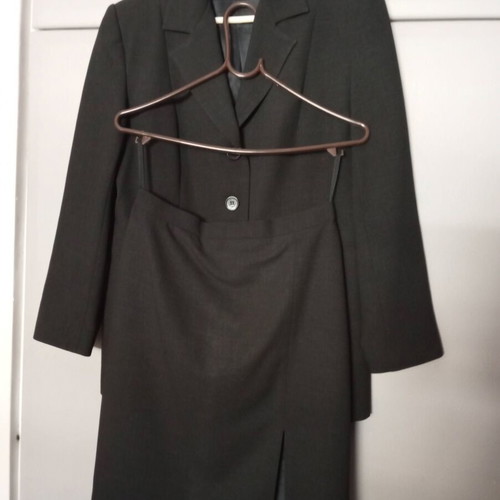 Gabrini black suit like new, slim skirt and long jacket