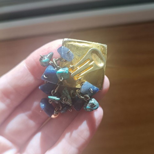 Vintage clip earrings used, good condition